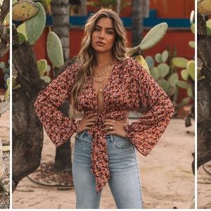 MIRNA FLORAL SATIN TIE FRONT CROP BLOUSE, Large